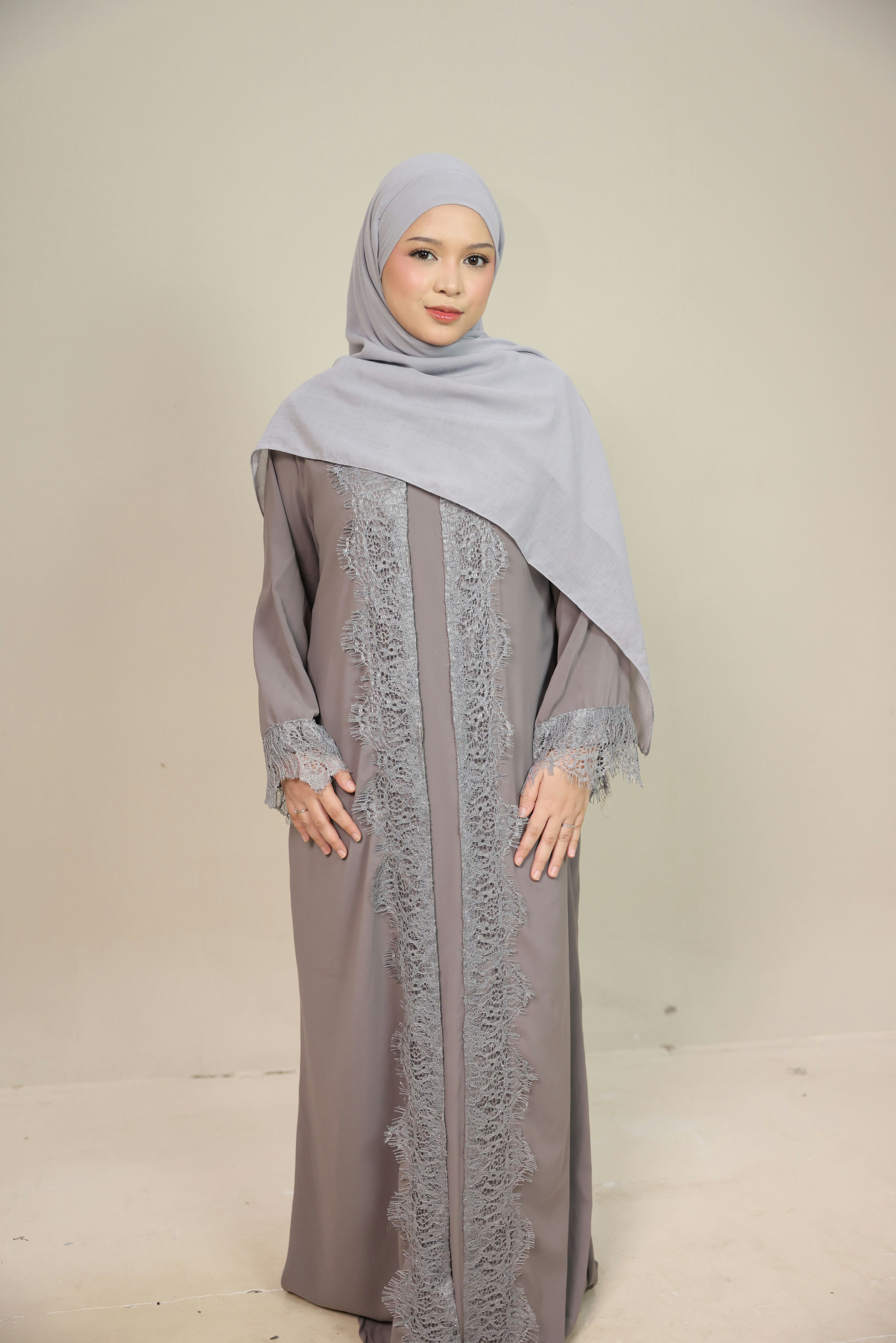 Alesha Abaya